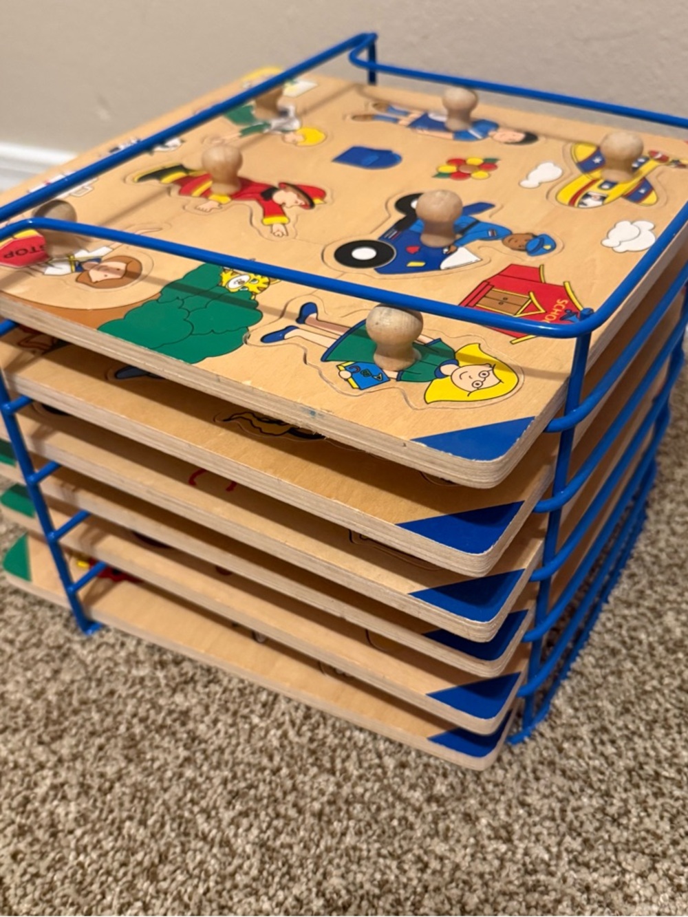 THE LEARNING JOURNEY 6 WOODEN PEG PUZZLE SET WITH STAND RACK